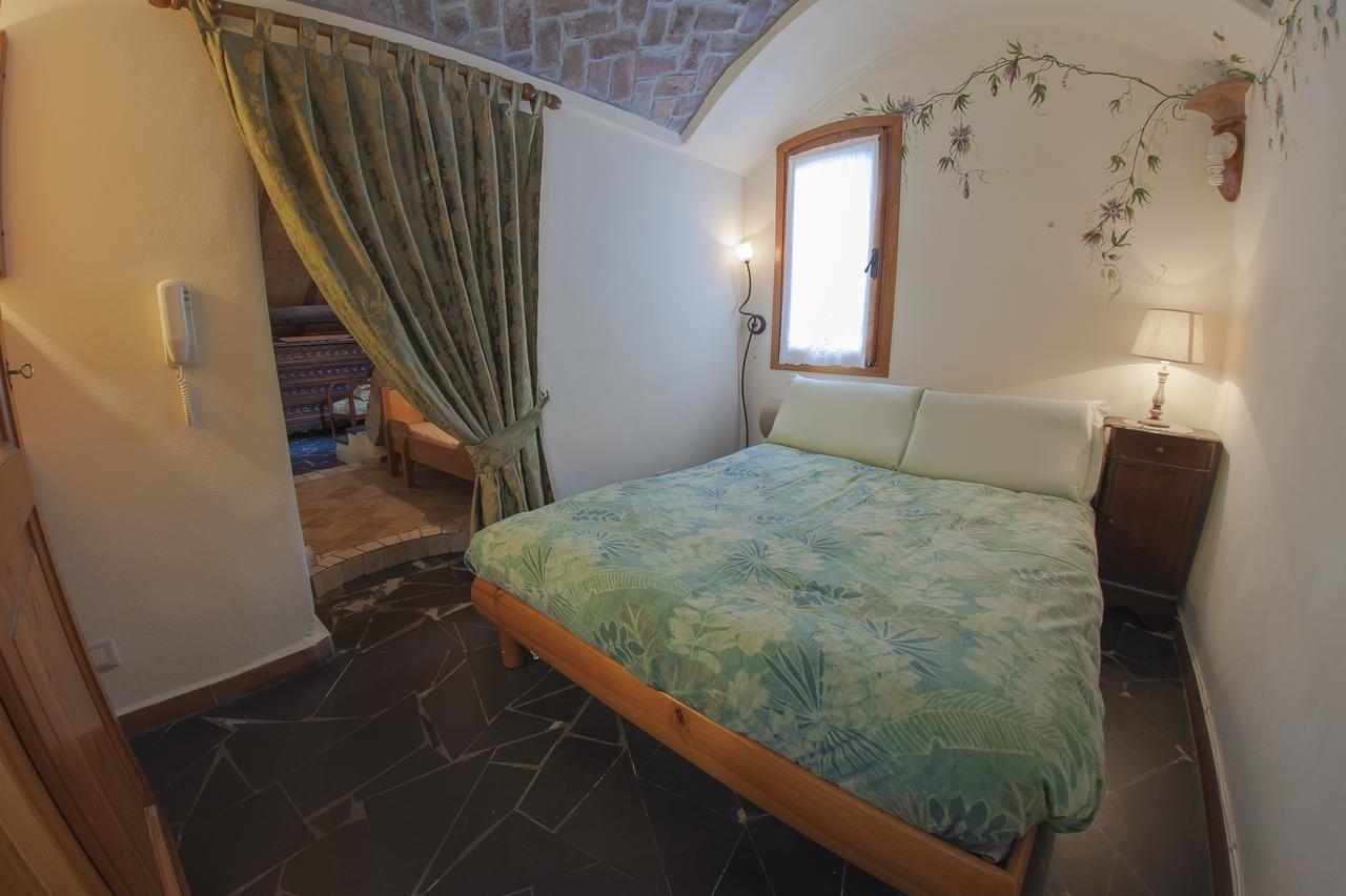 B&B Il Libro Verde Dolceacqua Exterior photo